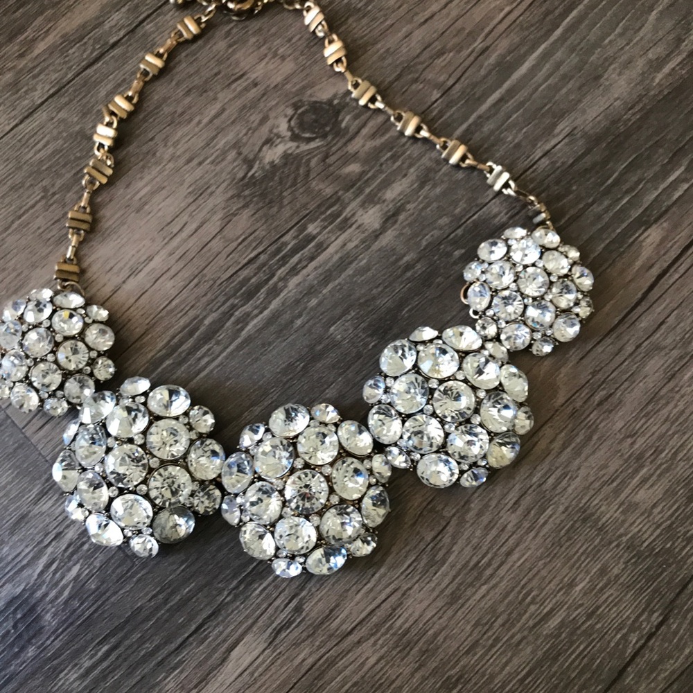 Beautiful Cluster Statement Necklace - image 4